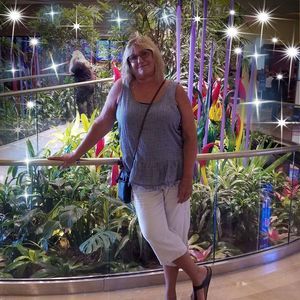 Meet your Posher, Michele